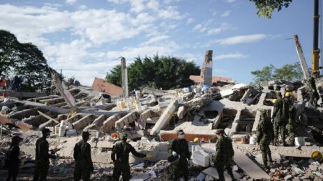 Colombia Earthquake Aftermath: Rescue Teams Search for Missing People