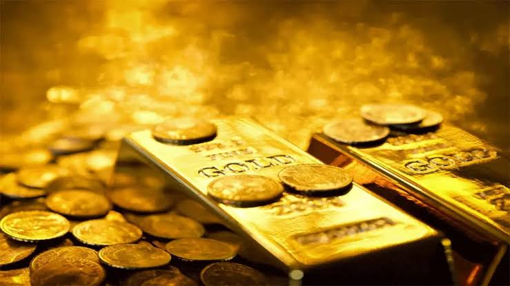 Gold Loses its Shine as Rate Increase Bets lift Dollar Strength