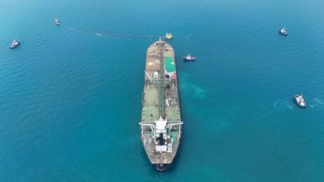 As Investors Concentrate on Middle Eastern Production, Oil Prices Fall