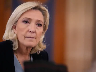 Le Pen Begins French Presidential Bid, Vows to Restore Rule of law