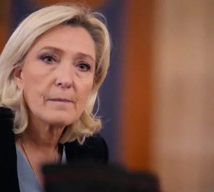 Le Pen Begins French Presidential Bid, Vows to Restore Rule of law