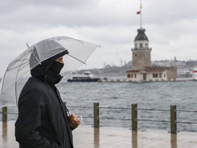 Schools in Istanbul Are Compelled to Close due to Severe Rainfall and Flooding