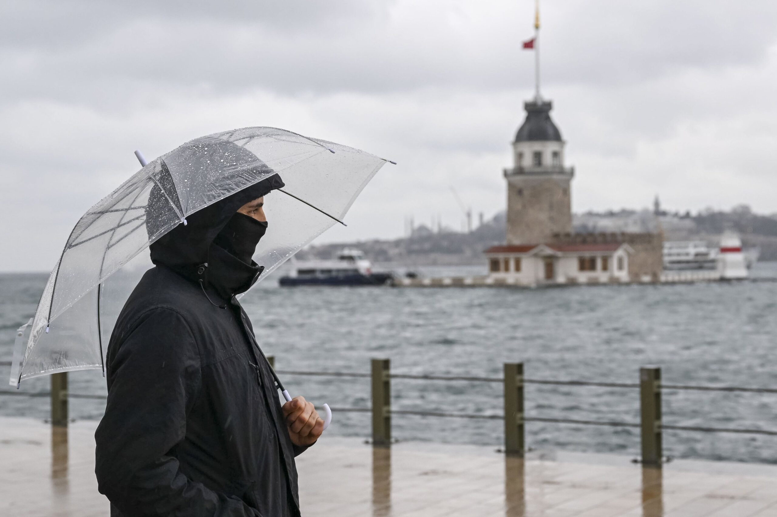 Schools in Istanbul Are Compelled to Close due to Severe Rainfall and Flooding