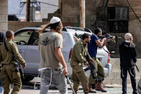 Israeli Settlers Attack a US photographer who is Recording Violence in the West Bank