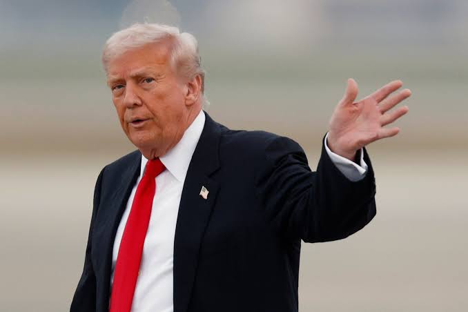 According to An AP-NORC poll, People are Fed up with Trump and Want Washington Changed