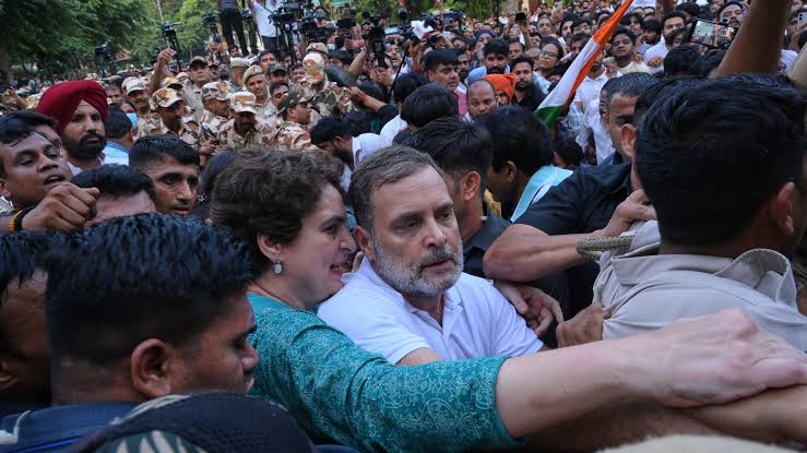 Indian Rebel Leader Rahul Gandhi Held over Protesting Poll Chief
