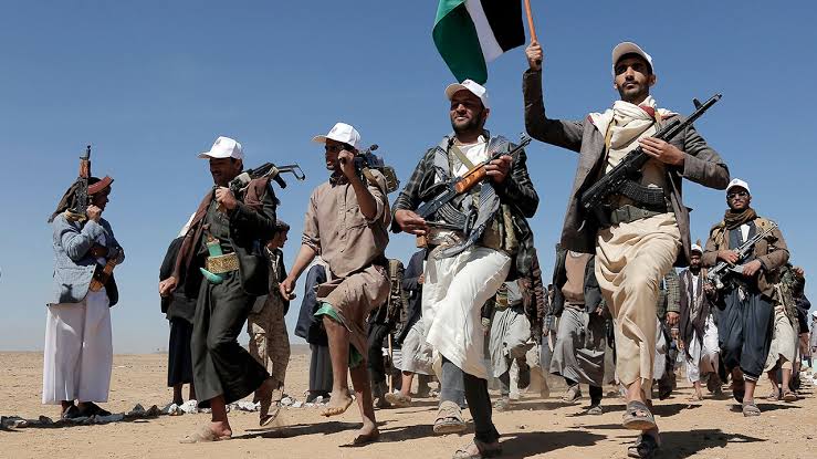 Yemen's Army Strikes Sanaa following a Houthi Attack on the Madinah Power Complex