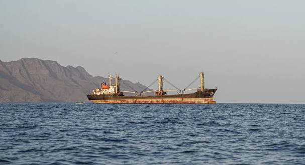 Yemeni Forces Supported by Saudi Arabia Retake Strategic locations Near the Strait From the Houthis